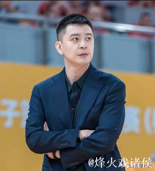 合同将到期，付豪交易？辽宁官宣，谁注意杨鸣表态，还剩1年合同